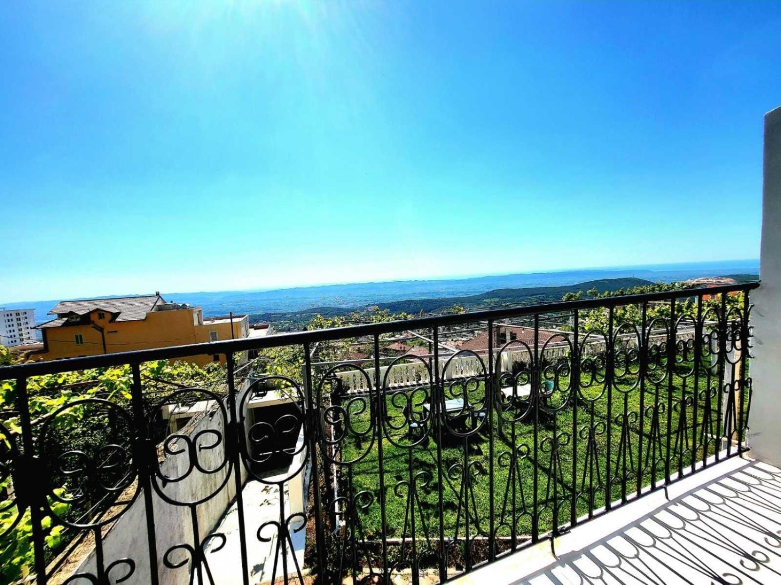 Garden Villa Guni Krujë Dış mekan fotoğraf