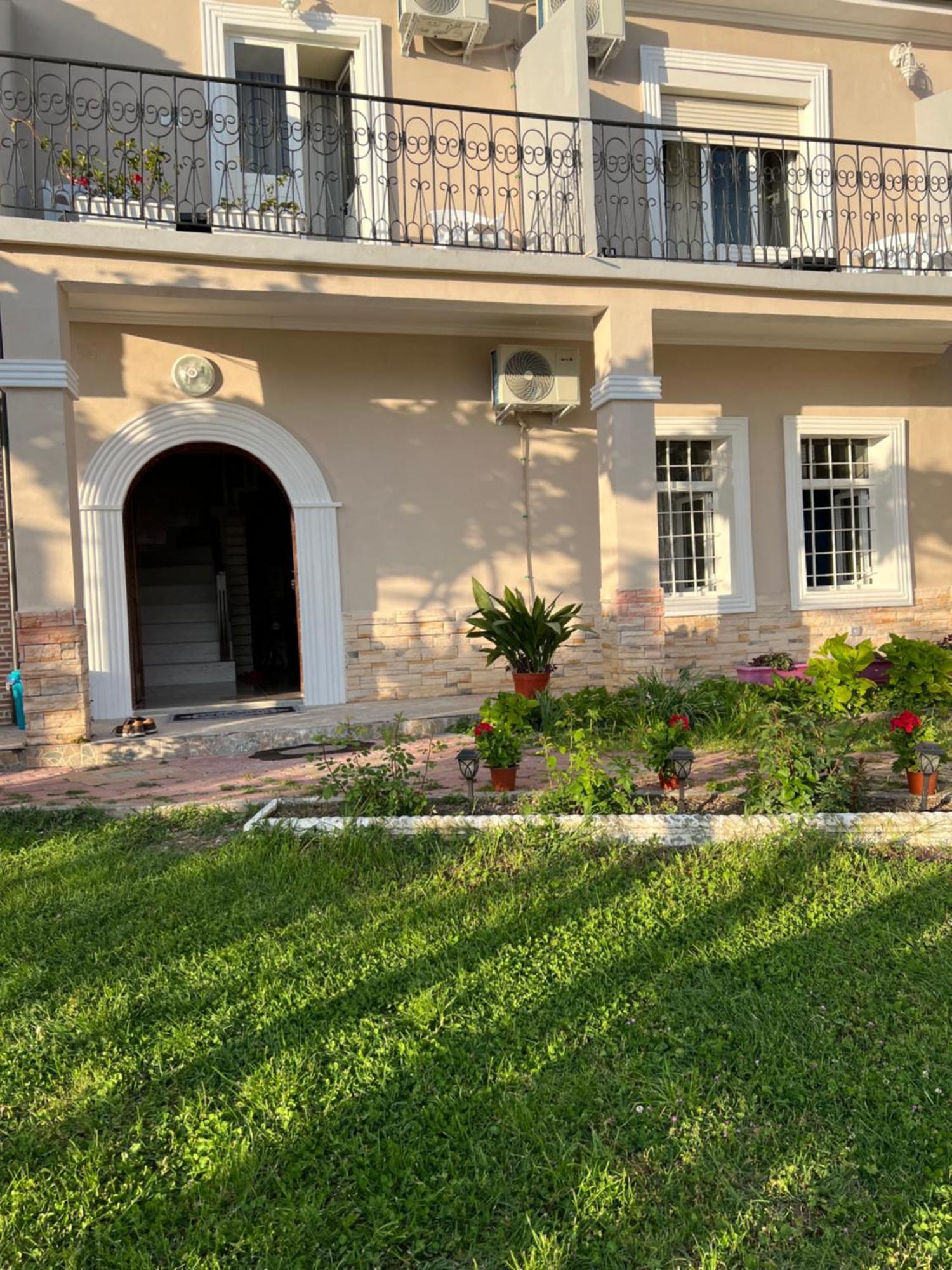 Garden Villa Guni Krujë Dış mekan fotoğraf