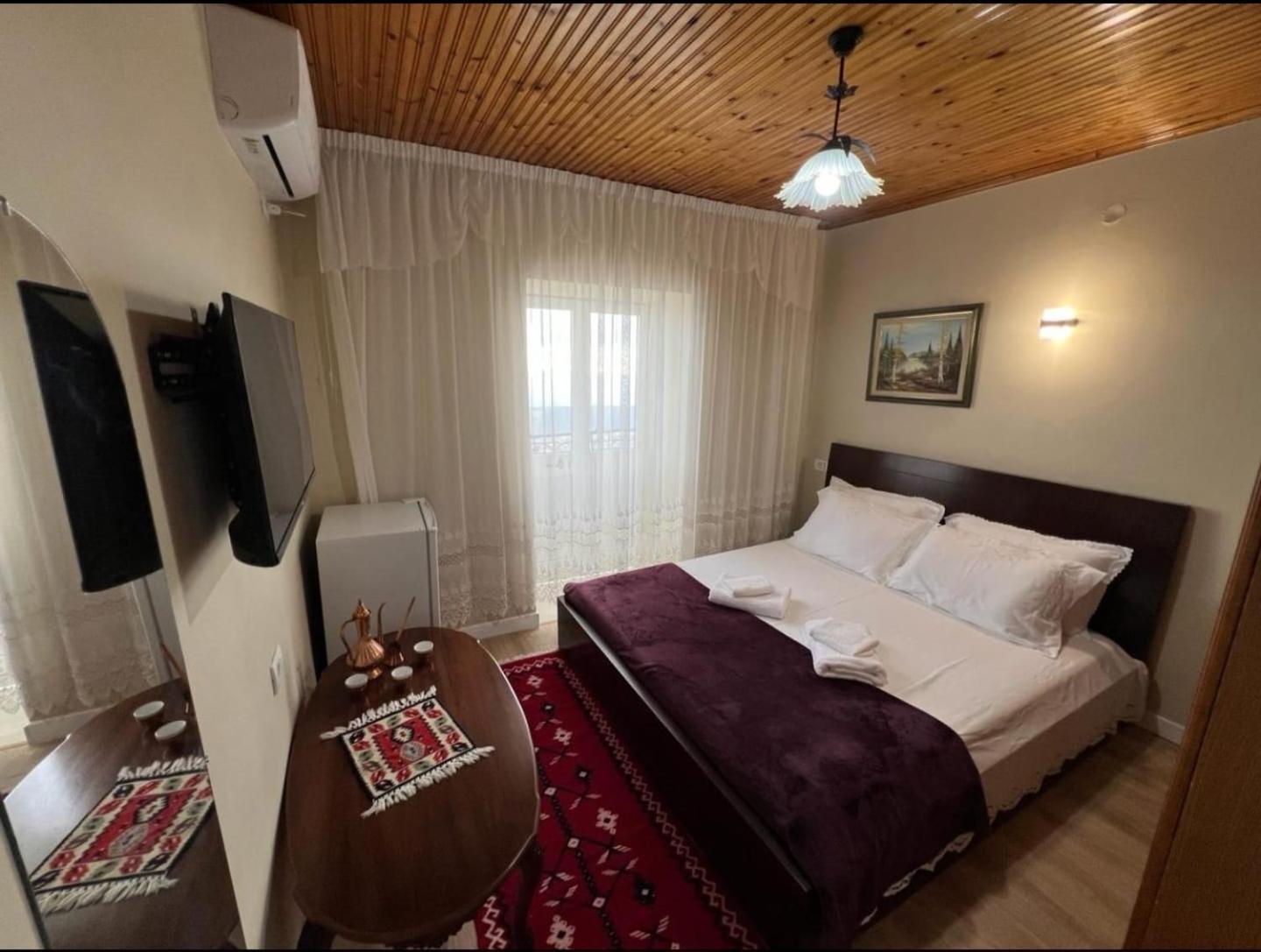 Garden Villa Guni Krujë Dış mekan fotoğraf