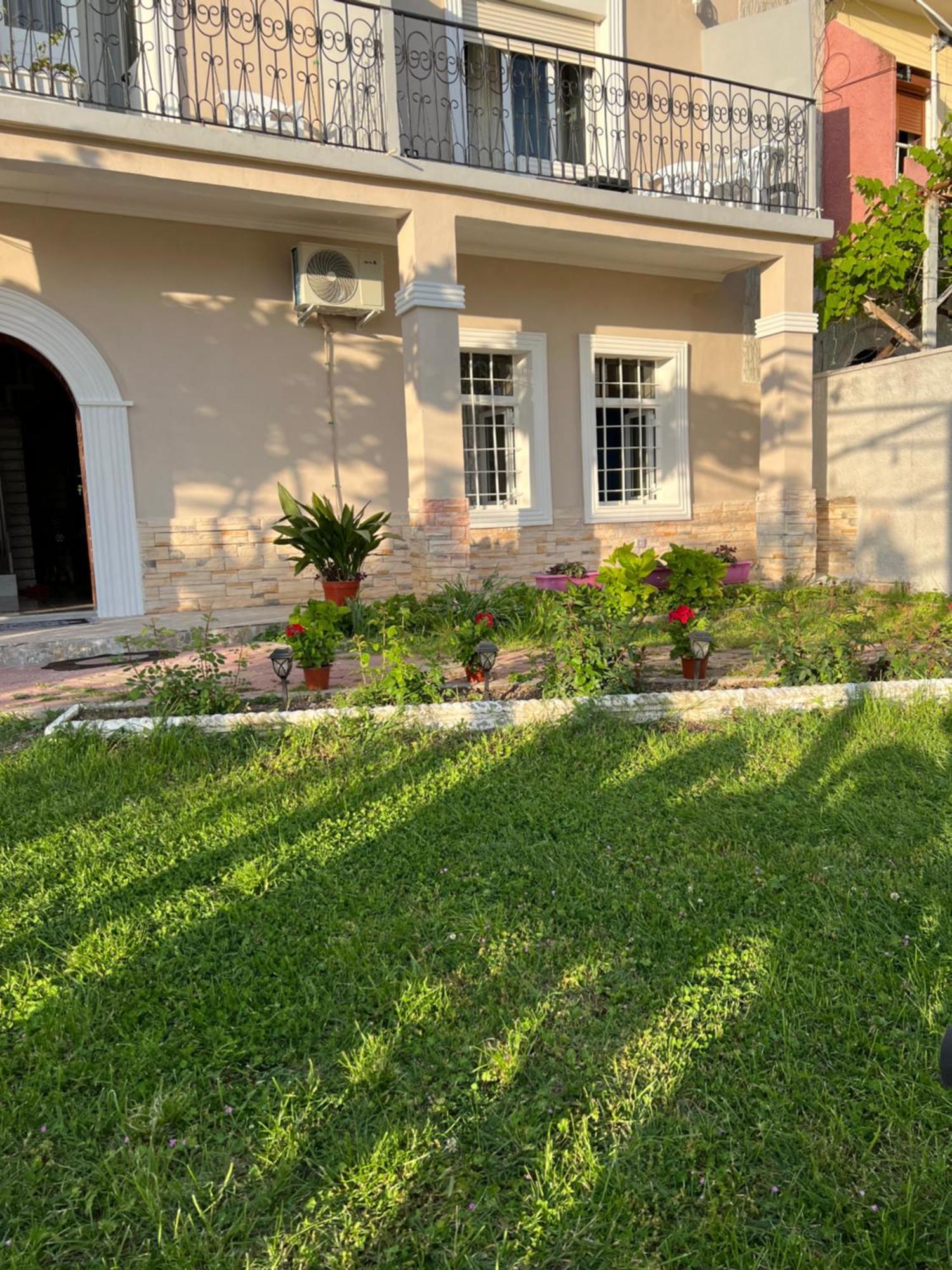 Garden Villa Guni Krujë Dış mekan fotoğraf